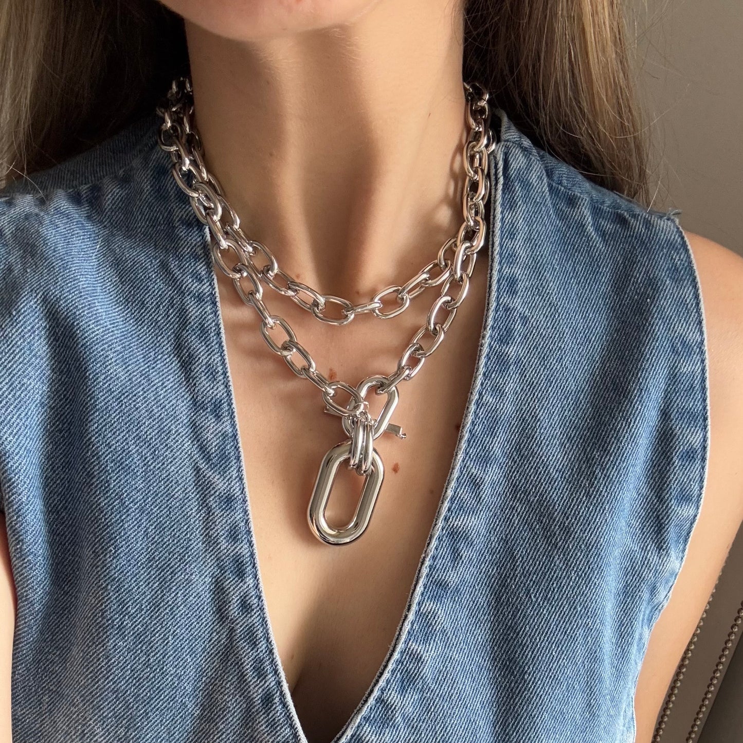 COLLAR NEW YORK PLATEADO